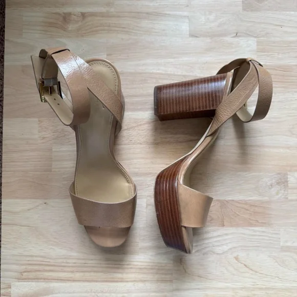 Michael Kors Tan Platform Sandals - Picture 3 of 8